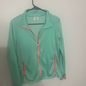 Thin, athletic sweatshirt